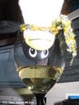 und als Nachtisch ein Glas Wein und als Nachtisch ein Glas Wein