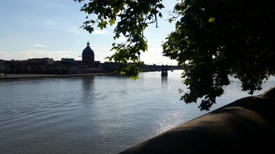 Chapelle Saint-Joseph de la Grave, Pont Sain-Pierre de Toulouse, fotografiert vom Quai Lucien Lombard